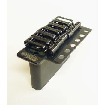 tremolo-wilkinson-vsvg-color-negro